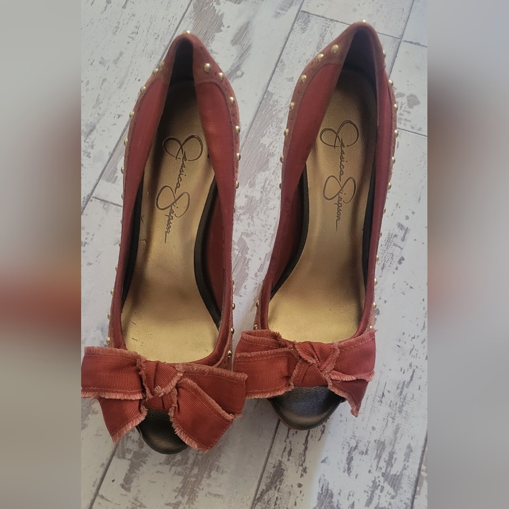 Jessica Simpson heels